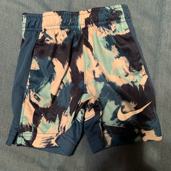 2t Nike/Under Armour shorts lot - Picture 4 of 5